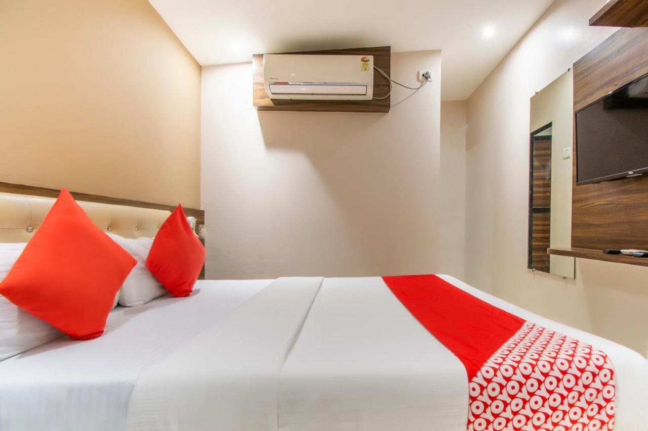 Oyo 69377 Hotel Ruby Мумбай Екстериор снимка