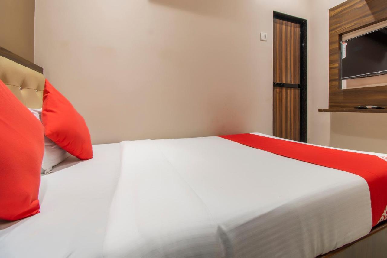Oyo 69377 Hotel Ruby Мумбай Екстериор снимка